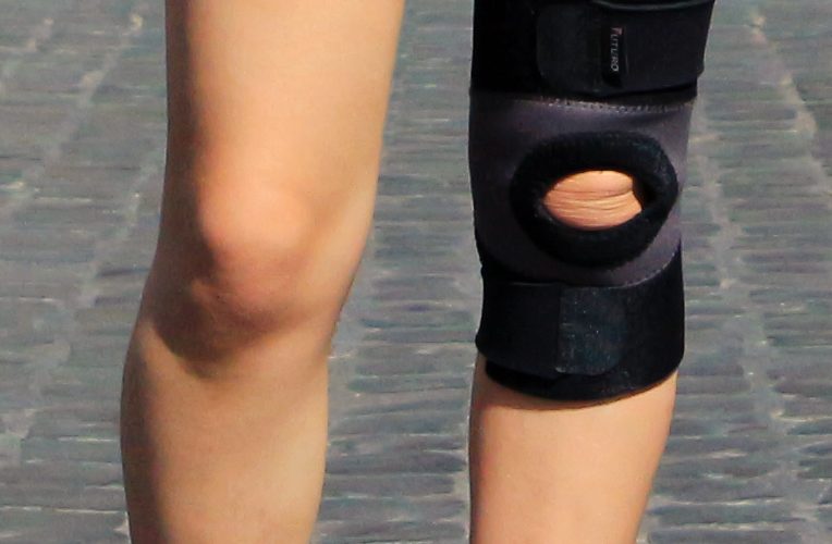 Custom Knee Braces in Burlington Ontario